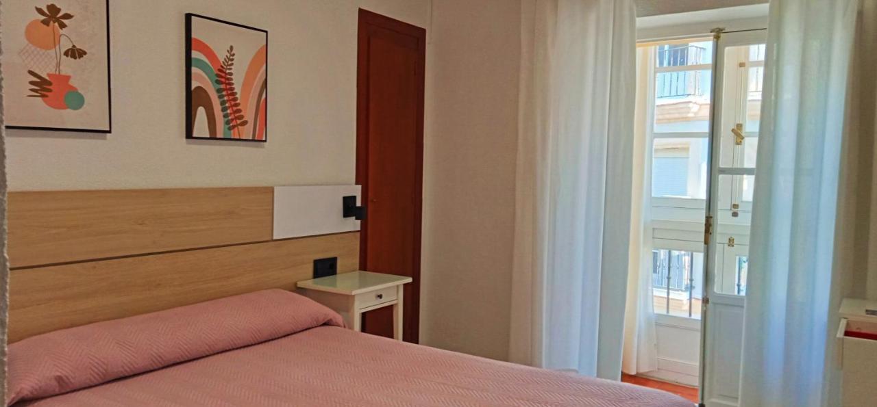Hostal Bahia กาดิซ ภายนอก รูปภาพ